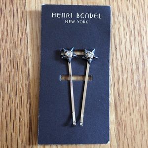 Henri Bendel star Bobby pins